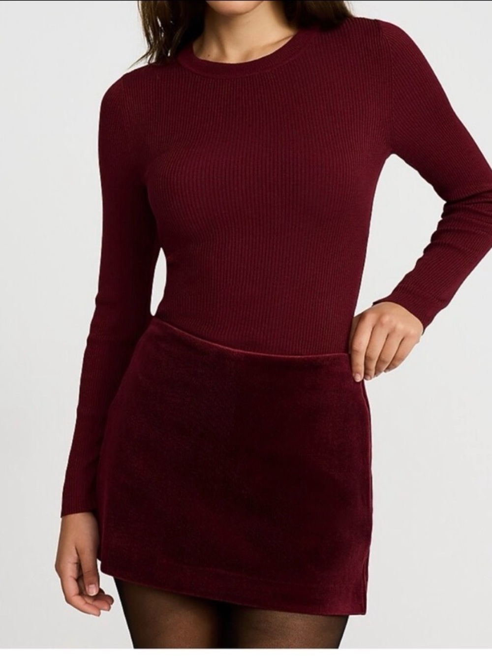 Express. Burgundy skort. Size 4. Looks amazing on. Never worn. Perfect length.